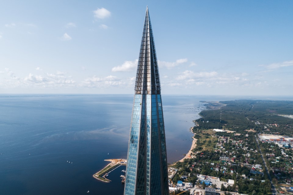 lakhta-center-edificio-più-alto-d-europa-agc-glass